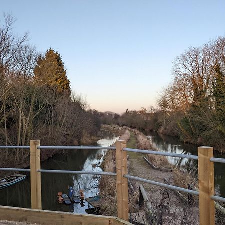 Vila Peacock Lake Glamping Nottingham Exteriér fotografie