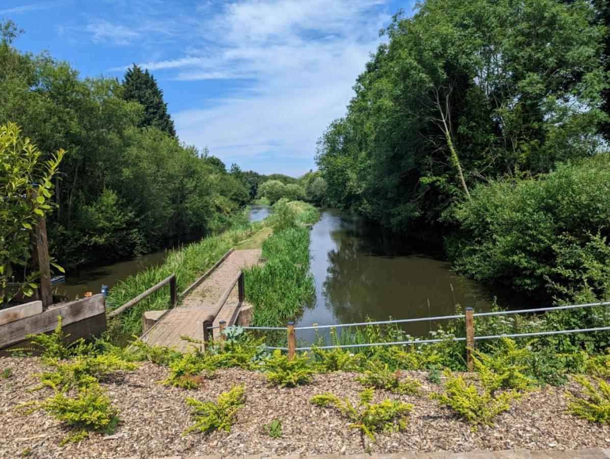 Vila Peacock Lake Glamping Nottingham Exteriér fotografie